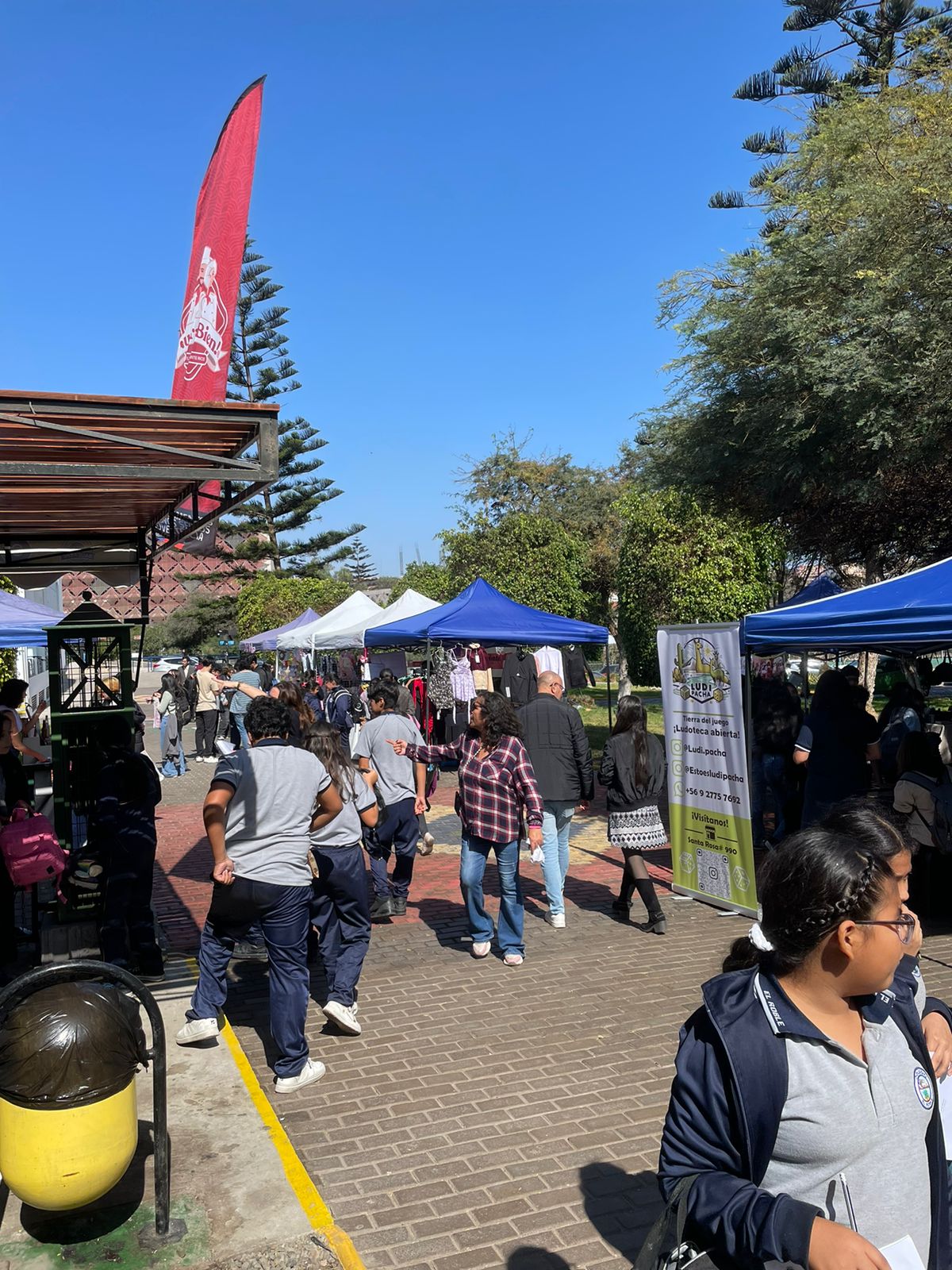 Feria Social de Emprendimiento Estudiantil en Campus Saucache