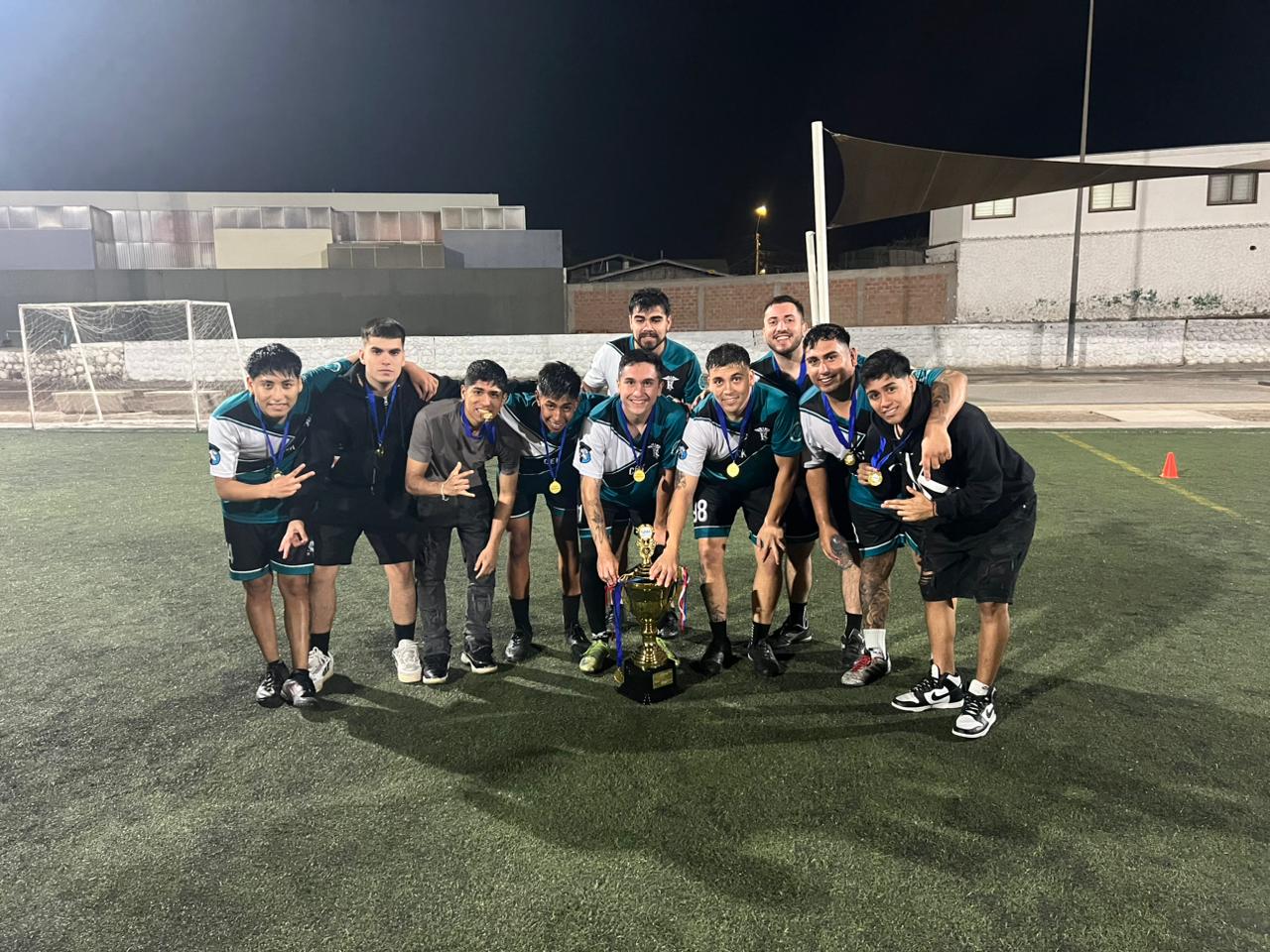 Kinesiología se corona campeón del Torneo de Fútbol 7 Intercarreras 2025